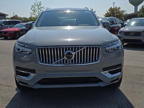 2025 Volvo XC90 Plug-In Hybrid T8 Plus 7-Seater