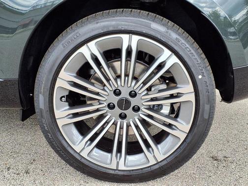 Belgravia 2026 Land Rover Range Rover P530 SE 7 Seat