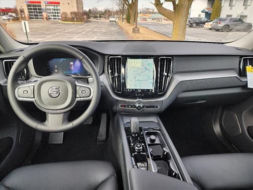 2025 Volvo XC60 B5 Core