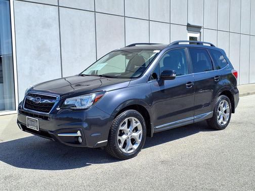 Dark Gray Metallic 2018 Subaru Forester 2.5i Touring