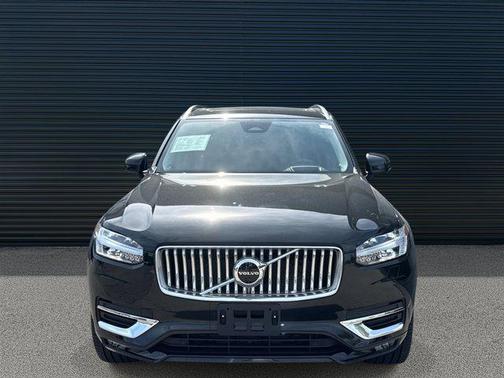 2023 Volvo XC90 B6 Ultimate 7-Seater