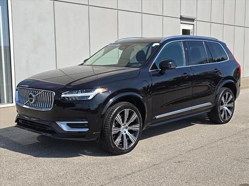 2023 Volvo XC90 Recharge Plug-In Hybrid T8 Ultimate Bright Theme 7-Seater
