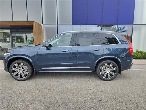 2025 Volvo XC90 B6 Plus 6-Seater