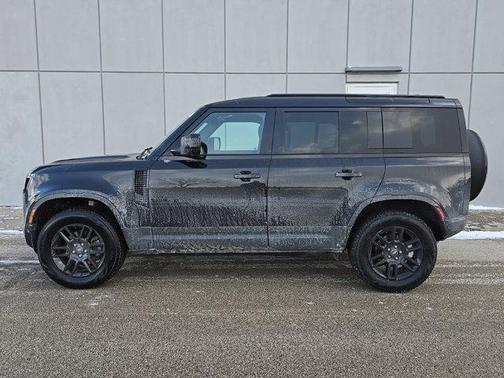 2025 Land Rover Defender 110 P300