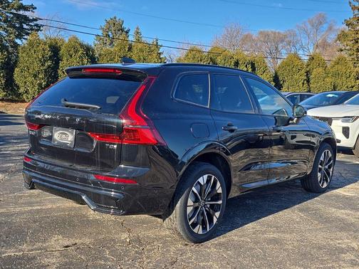 Onyx Black Metallic 2026 Volvo XC60 Plug-In Hybrid Plus, T8 AWD Electric/Gasoline, Dark