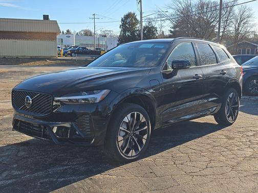 Onyx Black Metallic 2026 Volvo XC60 Plug-In Hybrid Plus, T8 AWD Electric/Gasoline, Dark