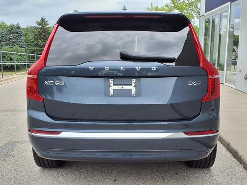 Denim Blue Metallic 2023 Volvo XC90 B6 Ultimate 7-Seater