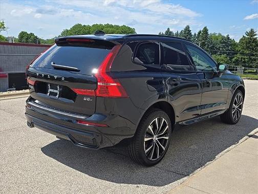 2025 Volvo XC60 B5 Ultra