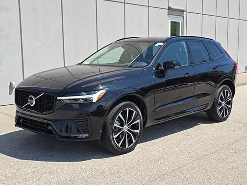 2025 Volvo XC60 B5 Ultra