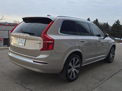 2023 Volvo XC90 B6 Ultimate 6-Seater