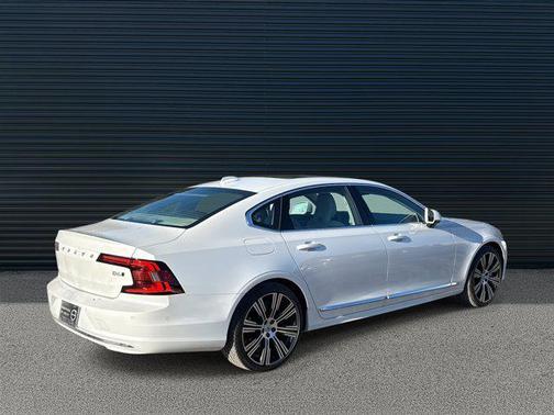 2024 Volvo S90 B6 Ultimate