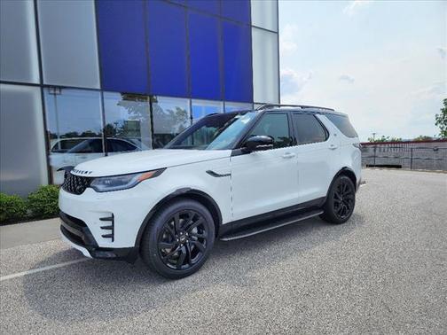 2024 Land Rover Discovery P300 Dynamic SE