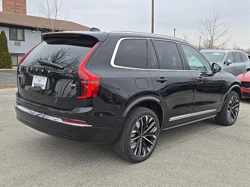 2025 Volvo XC90 Plug-In Hybrid T8 Plus 7-Seater