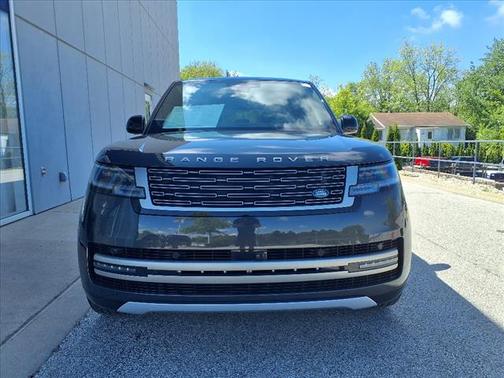 2024 Land Rover Range Rover P530 SE