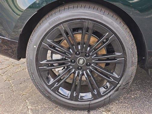 2025 Land Rover Range Rover P530 SE 7 Seat