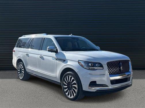 2023 Lincoln Navigator Black Label