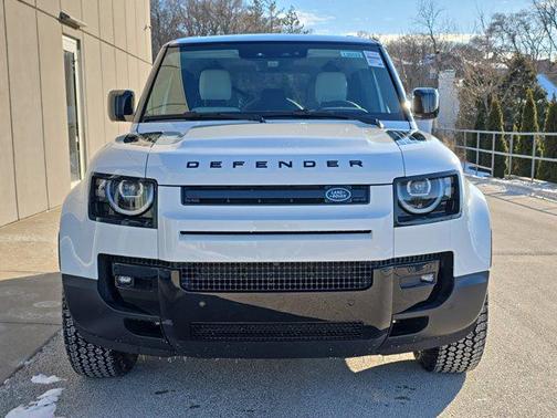 Fuji 2026 Land Rover Defender S