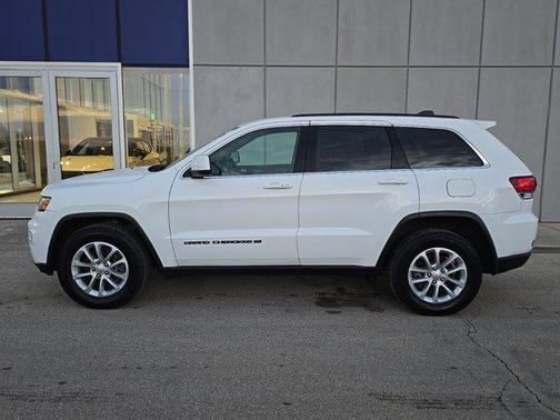 2022 Jeep Grand Cherokee Laredo