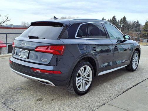2018 Audi Q5 2.0T Premium Plus