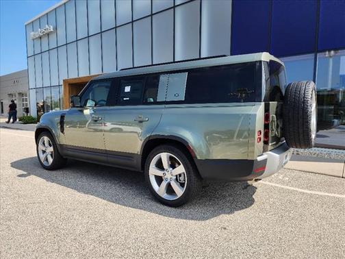 2024 Land Rover Defender 130 P400 S