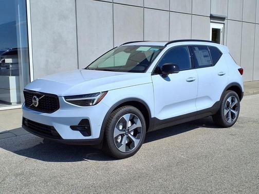 Cloud Blue 2026 Volvo XC40 Plus, B5 AWD Gas (mild hybrid), Dark