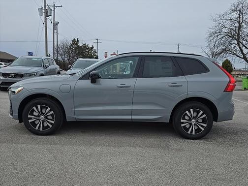 2025 Volvo XC60 Plug-In Hybrid T8 Core