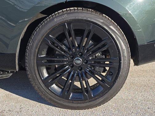 2025 Land Rover Range Rover P530 SE