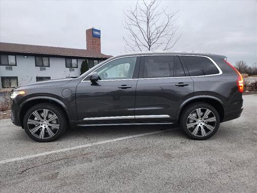 2024 Volvo XC90 Recharge Plug-In Hybrid T8 Plus 6-Seater