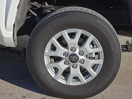 2025 Toyota Tacoma SR