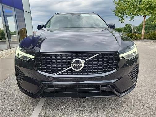 2025 Volvo XC60 Plus