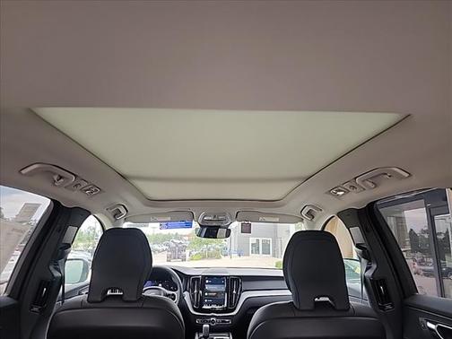 2025 Volvo XC60 Plus
