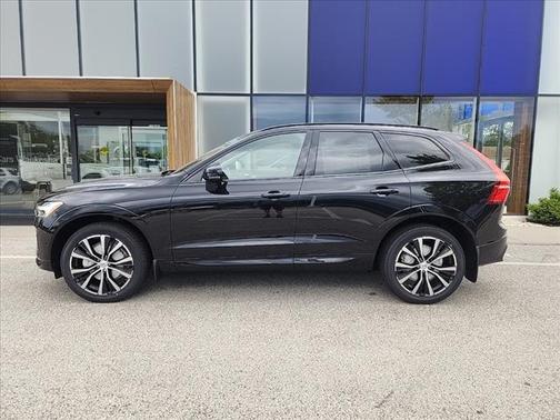 2025 Volvo XC60 Plus