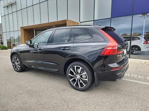2025 Volvo XC60 Plus