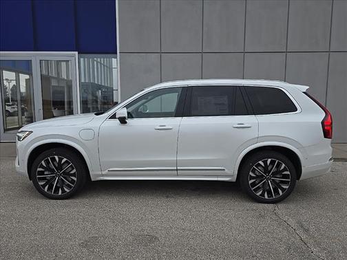 2025 Volvo XC90 Plug-In Hybrid T8 Plus 7-Seater