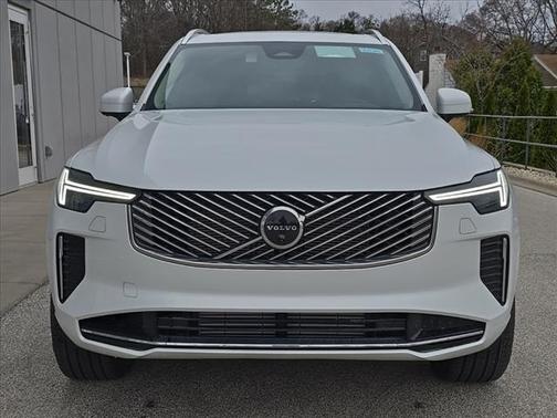2025 Volvo XC90 Plug-In Hybrid T8 Plus 7-Seater