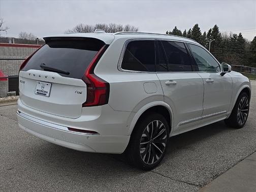 2025 Volvo XC90 Plug-In Hybrid T8 Plus 7-Seater