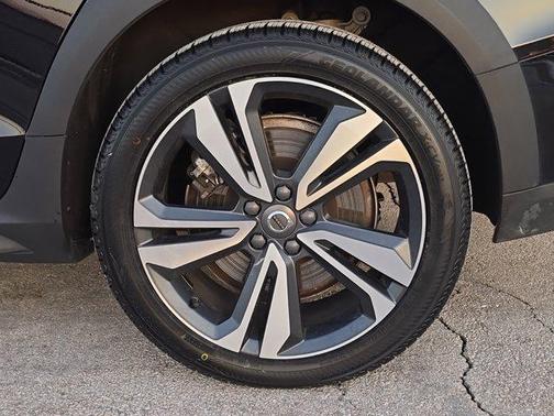 2024 Volvo V60 Cross Country B5 Plus