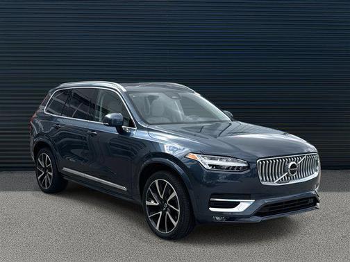 2023 Volvo XC90 B6 Plus 6-Seater