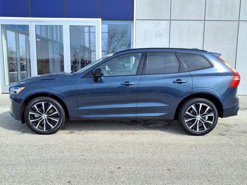 2025 Volvo XC60 B5 Plus