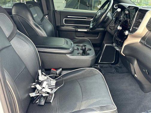 2019 RAM 2500 Laramie Crew Cab 4x4 6'4' Box