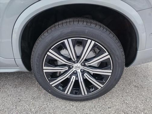 2025 Volvo XC90 B6 Plus 7-Seater