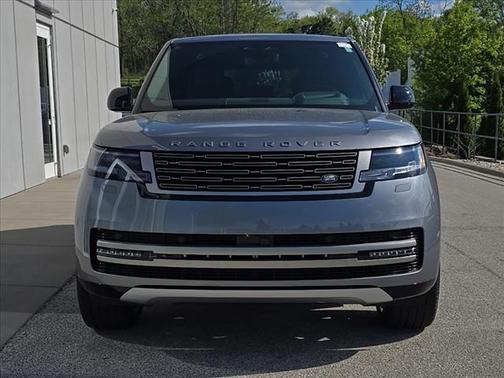 2025 Land Rover Range Rover P400 SE