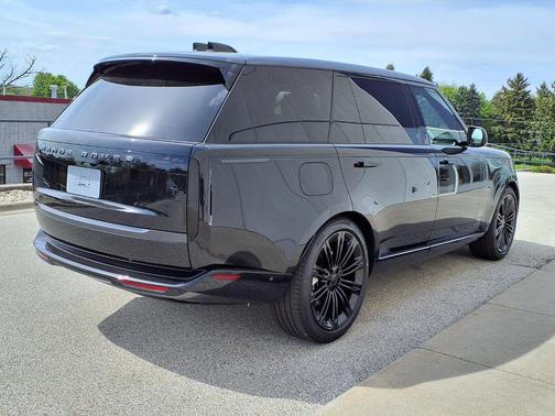 Santorini 2026 Land Rover Range Rover P400 SE 7 Seat