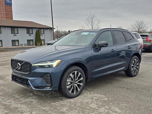 2025 Volvo XC60 B5 Core
