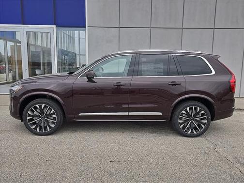 2025 Volvo XC90 B6 Ultra