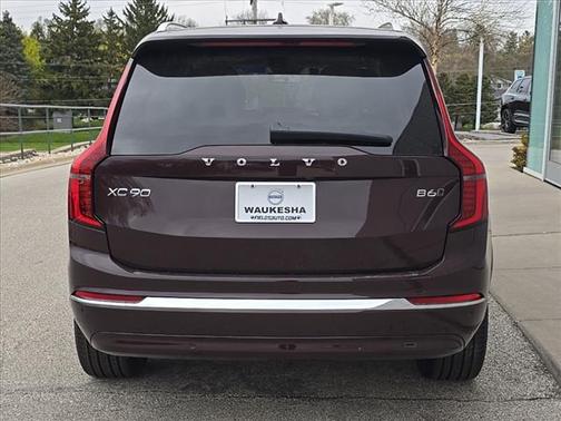 2025 Volvo XC90 B6 Ultra
