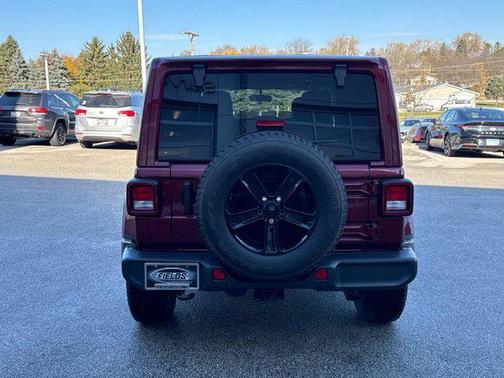 2021 Jeep Wrangler Unlimited Sahara