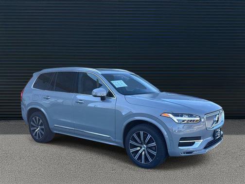 2024 Volvo XC90 B6 Plus Bright Theme 7-Seater