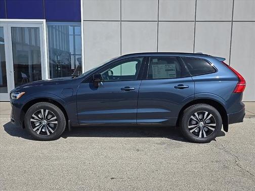 2025 Volvo XC60 Plug-In Hybrid T8 Core