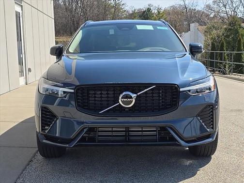 2025 Volvo XC60 Plug-In Hybrid T8 Core